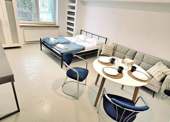 Nr 10 - Kamienica Kameralna - Senatorska 4 - Dostep Na Kod