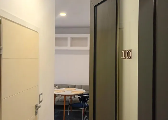 Nr 10 - Kamienica Kameralna - Senatorska 4 - Dostep Na Kod Łódź